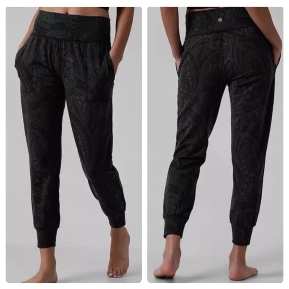 NEW Athleta Salutation Textured Jogger Womens XS Dreamweaver Black Pants 985727